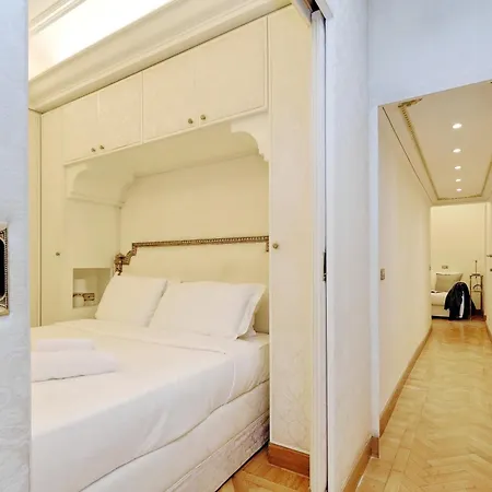 Boutique Domus Trevi *